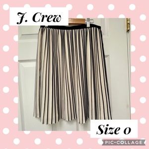 J.Crew Size 0 Black and White Circle A-line Pleated Skirt